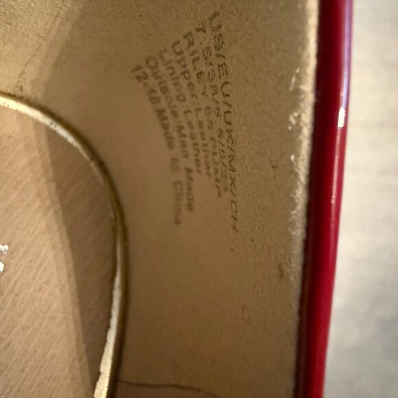 Kenneth Cole Sz 7.5, Red Stiletto - Picture 6 of 6